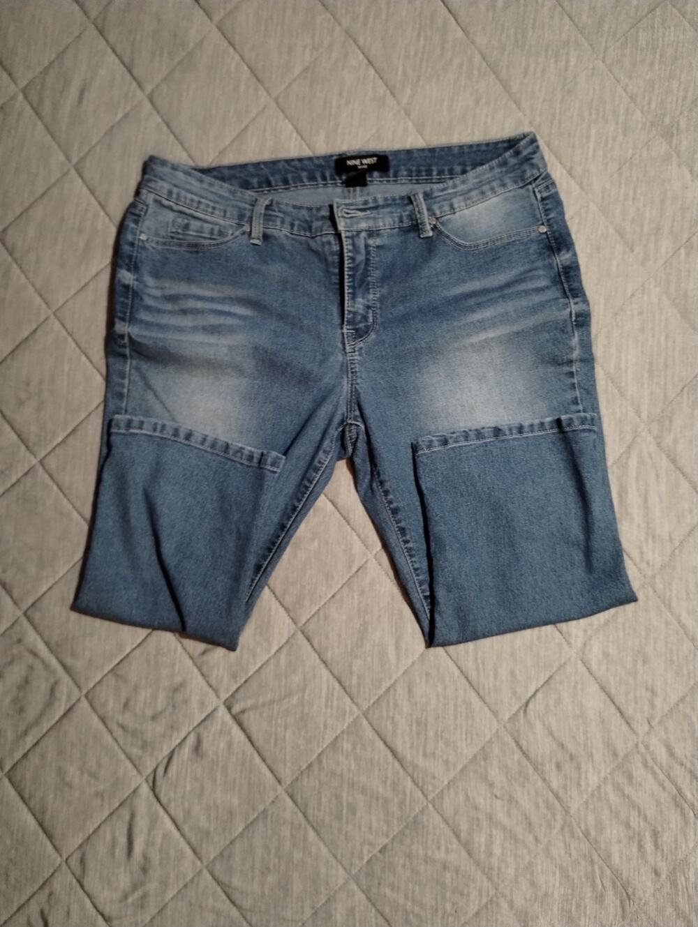 Nine West Jeans Womens Capris Cropped Denim Medium Wash Size 12P